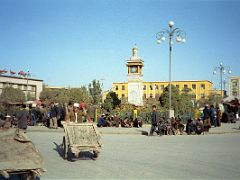 05 Kashgar Id Kah Square And Clocktower In 1993.jpg